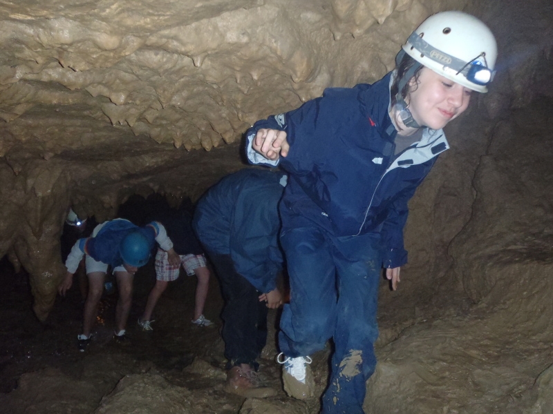 Village Camps International Summer Camp Ard&egrave;che, France 2019-07-26 https://www.villagecamps.com/journals_admin/images/66-37-Anya getting muddy.jpg